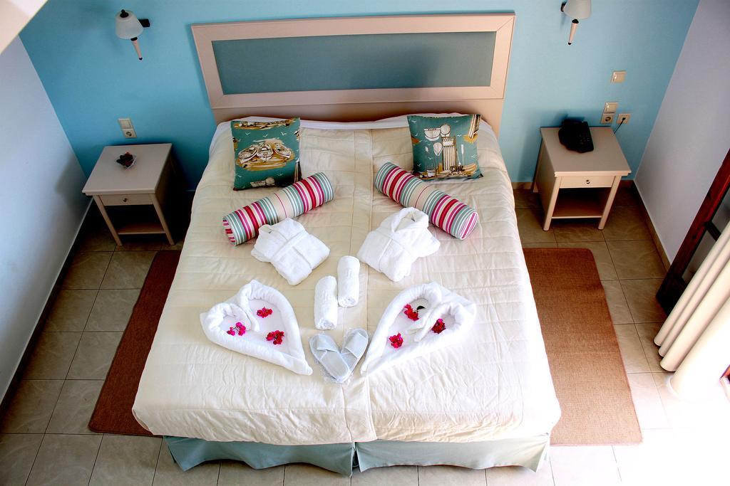 Magic Hotel Ajia Paraskiewi Zewnętrze zdjęcie