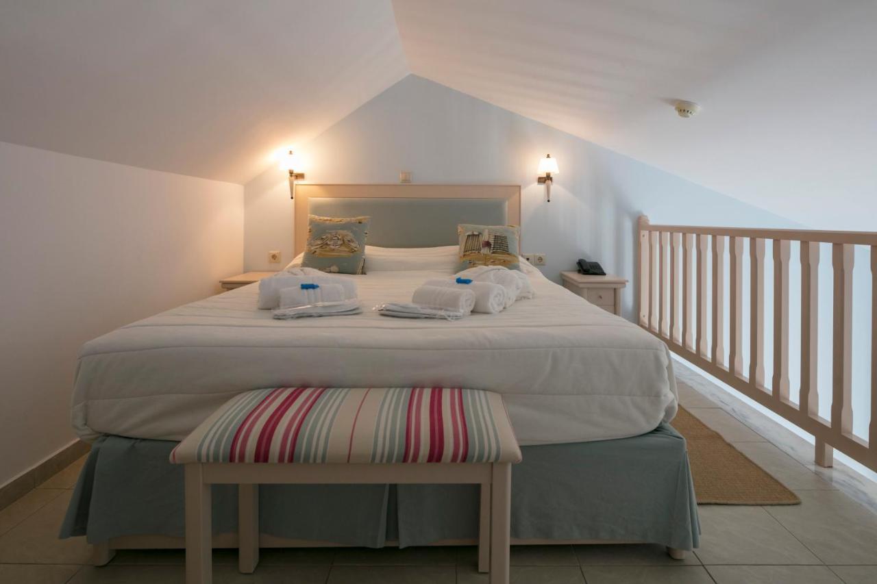 Magic Hotel Ajia Paraskiewi Zewnętrze zdjęcie